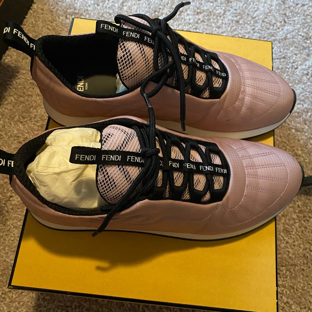 Fendi rete rockoko